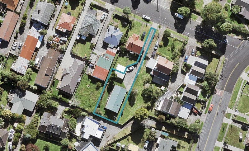 25B Islington Avenue, New Lynn, Auckland - Carousel 1