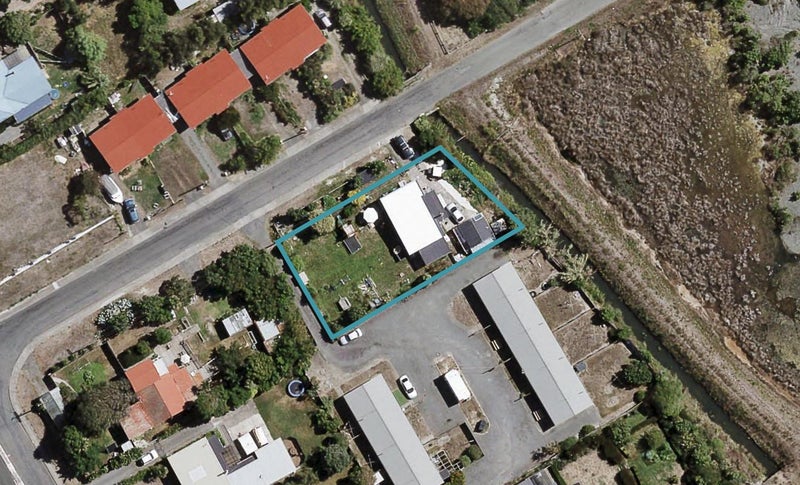12 Domain Road, HAUMOANA, Haumoana - Carousel 1