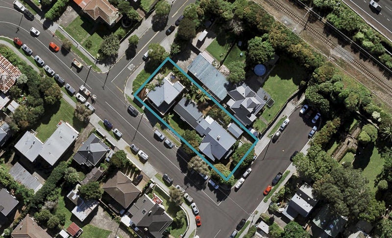 1/24 Wairakei Street, Greenlane, Auckland - Carousel 1