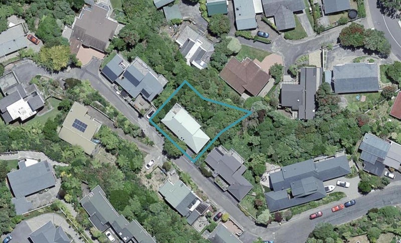 4 Kate Way, Karori, Wellington - Carousel 1