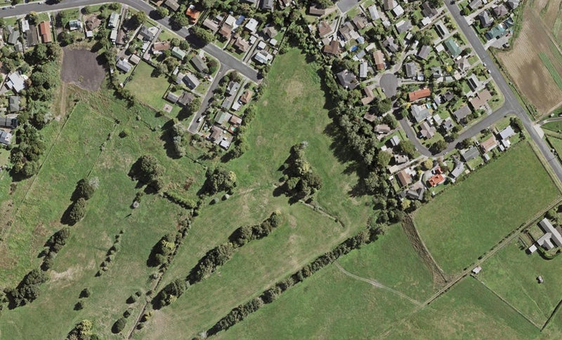 81 Bellfield Road, Ōpaheke, Papakura - Carousel 1