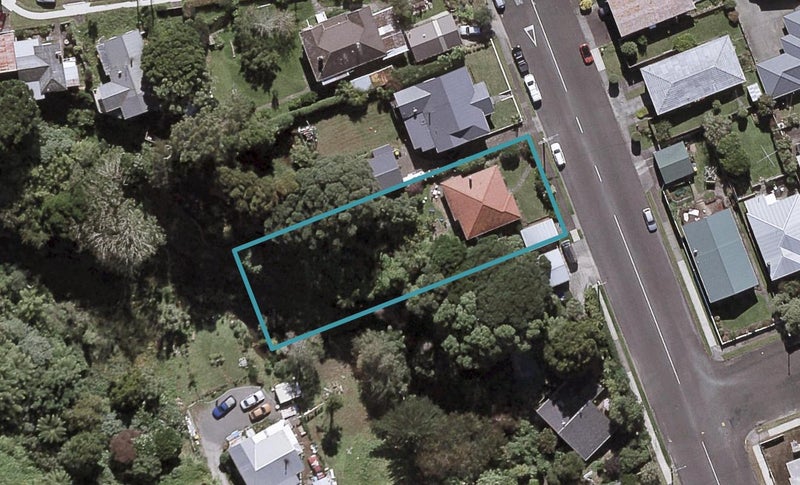 6 Dartmoor Avenue, Westown, New Plymouth - Carousel 1