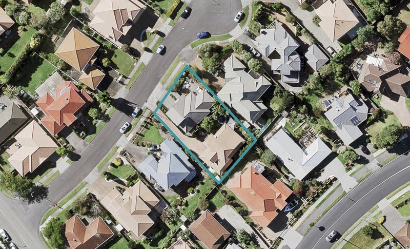 2/7 Chale Place, Somerville, Auckland - Carousel 1