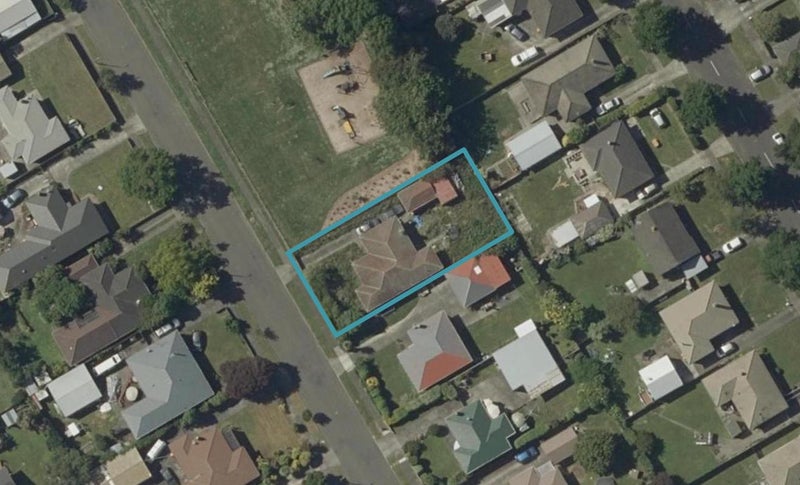 9 Gloucester Street, Takaro, Palmerston North - Carousel 1