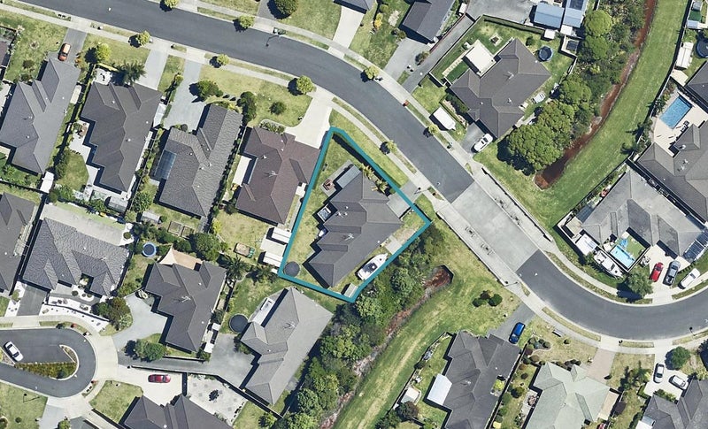 25 Carrington Drive, Papamoa Beach, Papamoa - Carousel 1