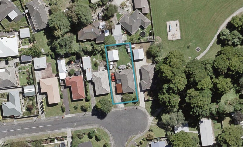 7 Rosina Street, Clouston Park, Upper Hutt - Carousel 1