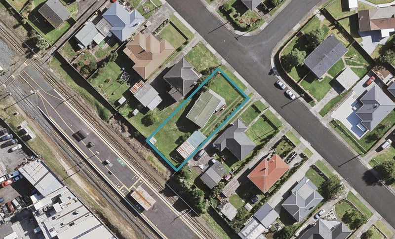 43 Ferguson Street, Manurewa East, Auckland - Carousel 1