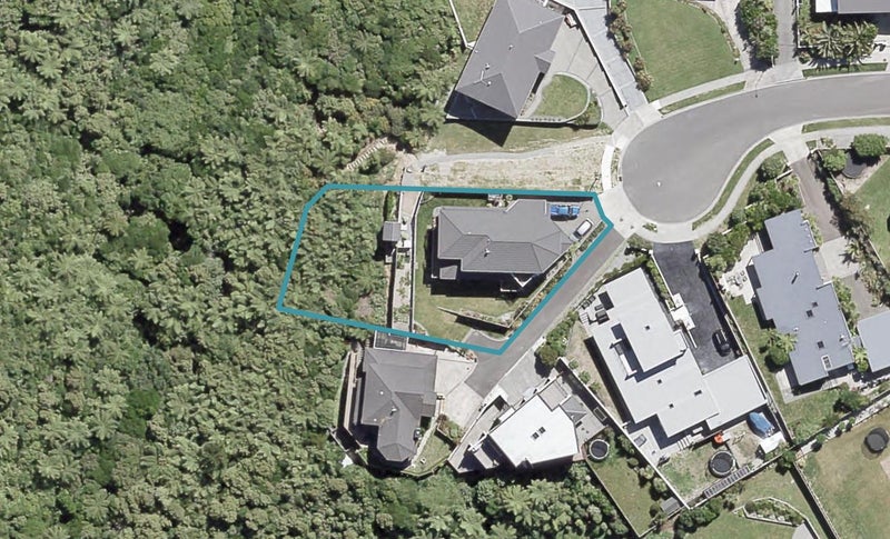 51 Arahiwi Grove, Tirohanga, Lower Hutt - Carousel 1