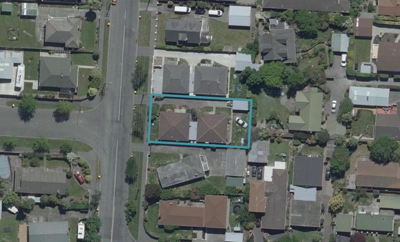 2/202 Grimseys Road, Redwood, Christchurch - Carousel 1