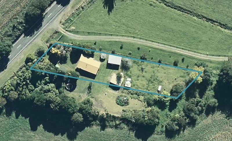6000 State Highway 35, Te Kaha, Opotiki - Carousel 1