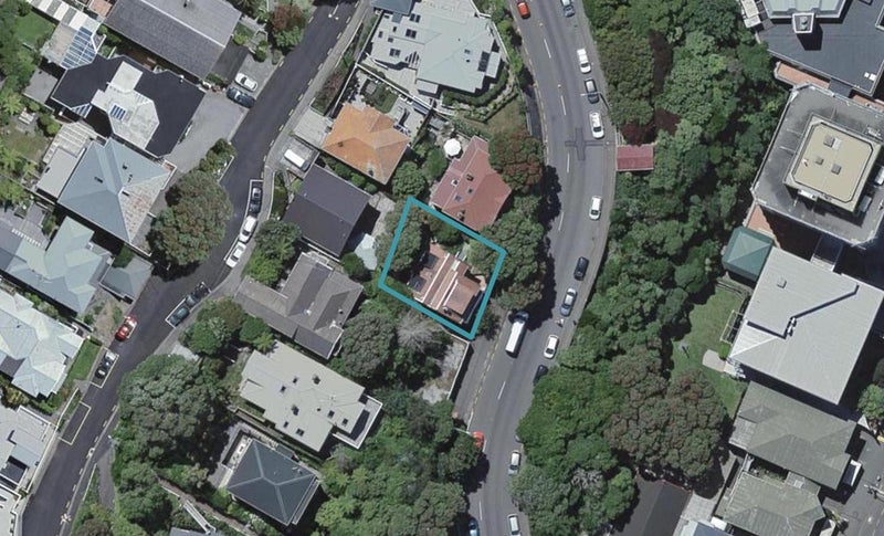 12 Glasgow Street, Kelburn, Wellington - Carousel 1