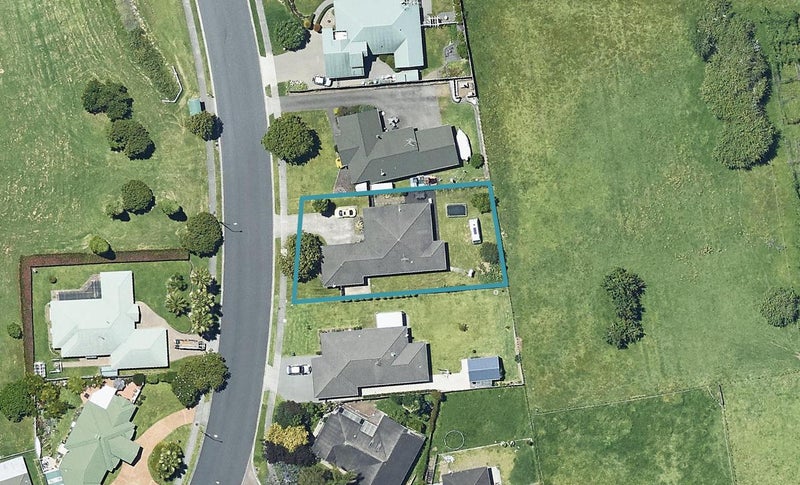 24 Castlewold Drive, Bethlehem, Tauranga - Carousel 1