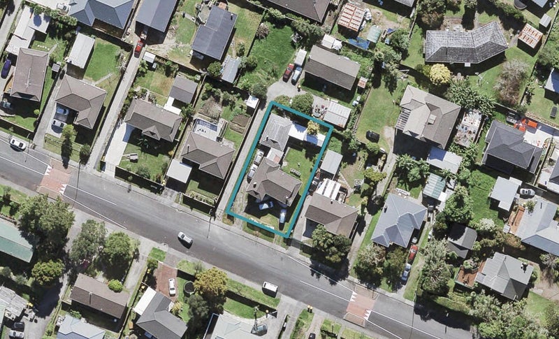 9 Kelman Road, Kelston, Auckland - Carousel 1