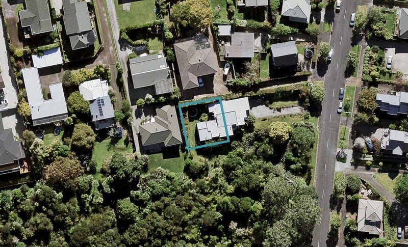 5C Lewis Street, Blockhouse Bay, Auckland - Carousel 1