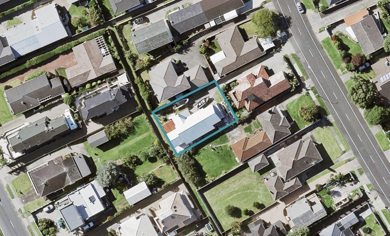 27A Hattaway Avenue, Bucklands Beach, Auckland - Carousel 1