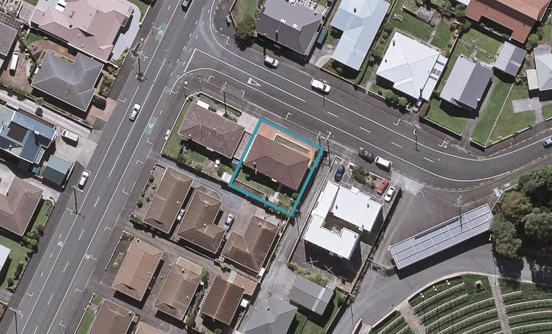 2 Maratahu Street, Westown, New Plymouth - Carousel 1