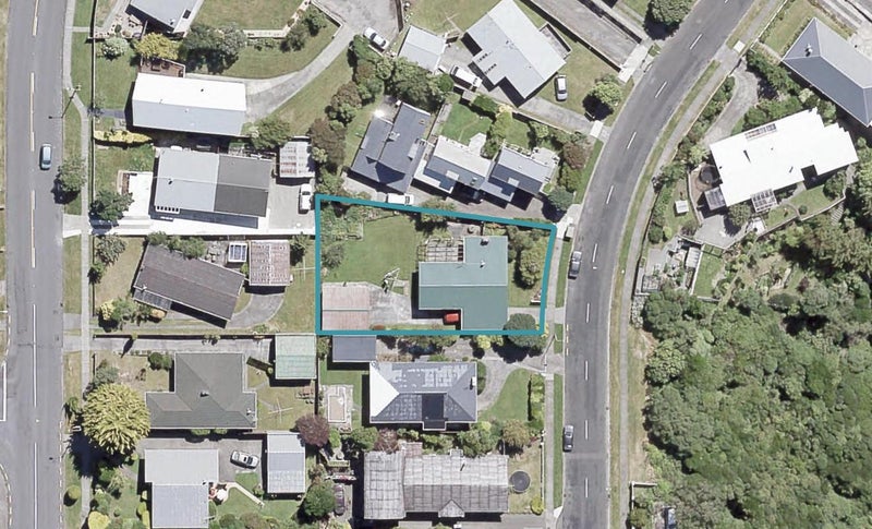 23 Cedar Street, Maungaraki, Lower Hutt - Carousel 1
