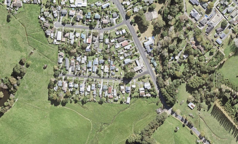 3 Bertram Road, Kawakawa Bay, Papakura - Carousel 1