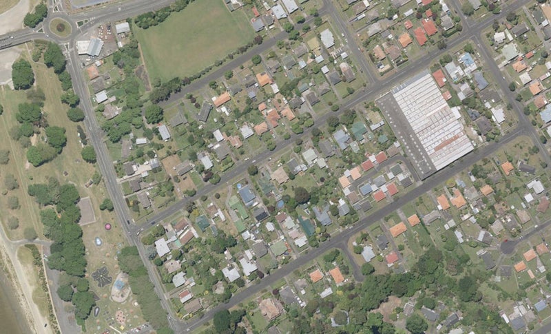 14 Nixon Street, Whanganui East, Whanganui - Carousel 1