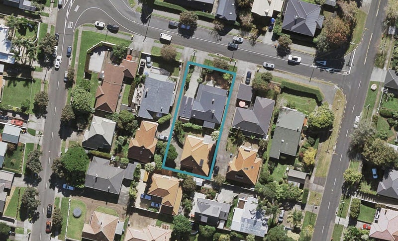 6A Kingsway, Three Kings, Auckland - Carousel 1