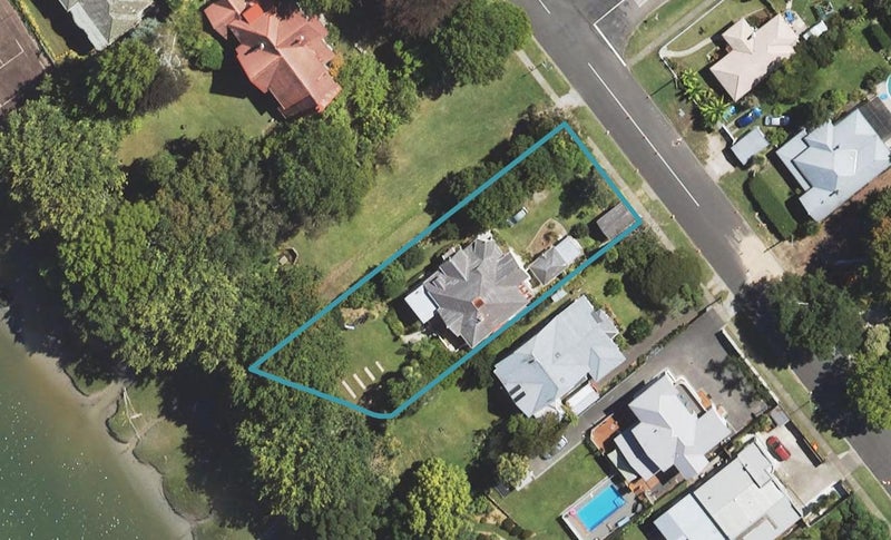 1 Ballance Street, Whataupoko, Gisborne - Carousel 1