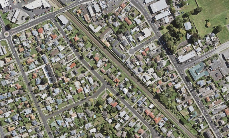 18A Beaumonts Way, Manurewa, Auckland - Carousel 1