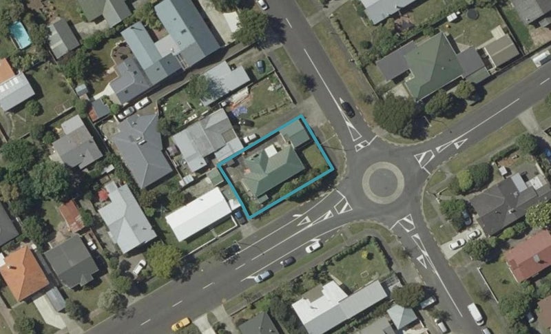 32 Brightwater Terrace, Terrace End, Palmerston North - Carousel 1
