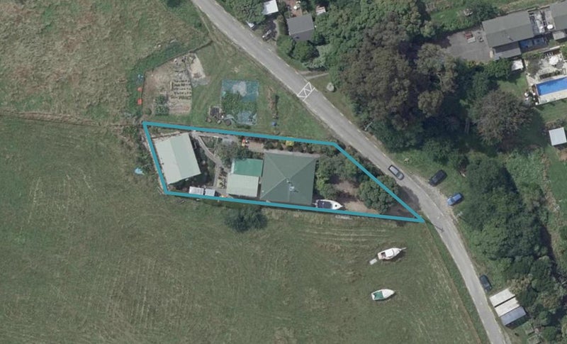 11 Omaru Road, Te Rāpaki-O-Te Rakiwhakaputa, Lyttelton - Carousel 1