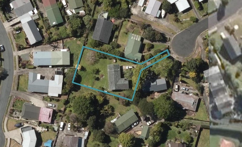 16 Earls Place, Onerahi, Whangarei - Carousel 1
