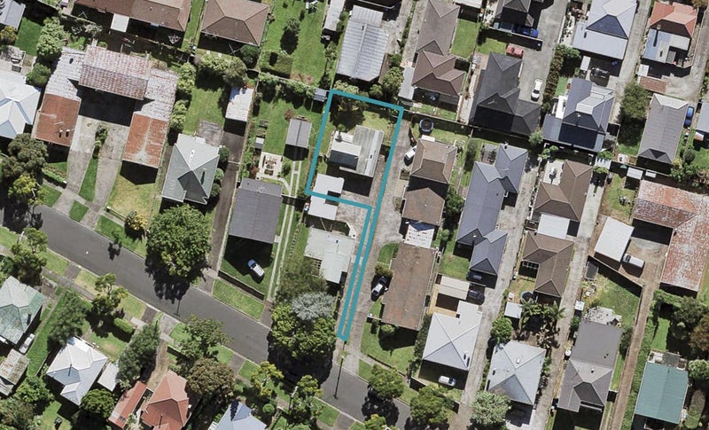 27B Kitchener Road, Sandringham, Auckland - Carousel 1