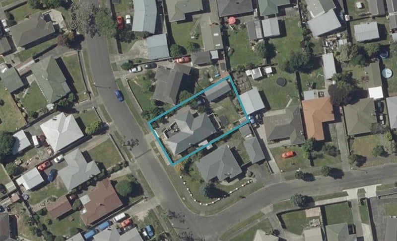 5 Ellesmere Crescent, Highbury, Palmerston North - Carousel 1