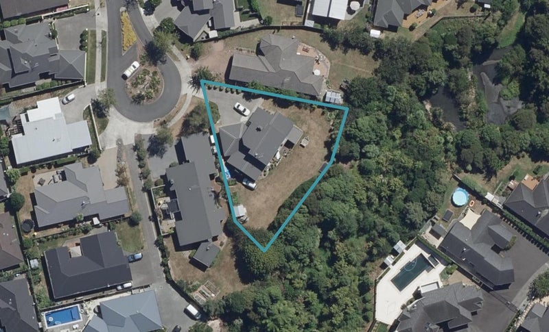 29 Haswell Place, Huntington, Hamilton - Carousel 1