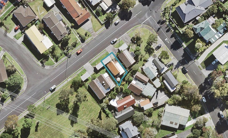 56 The Avenue, Lynfield, Auckland - Carousel 1