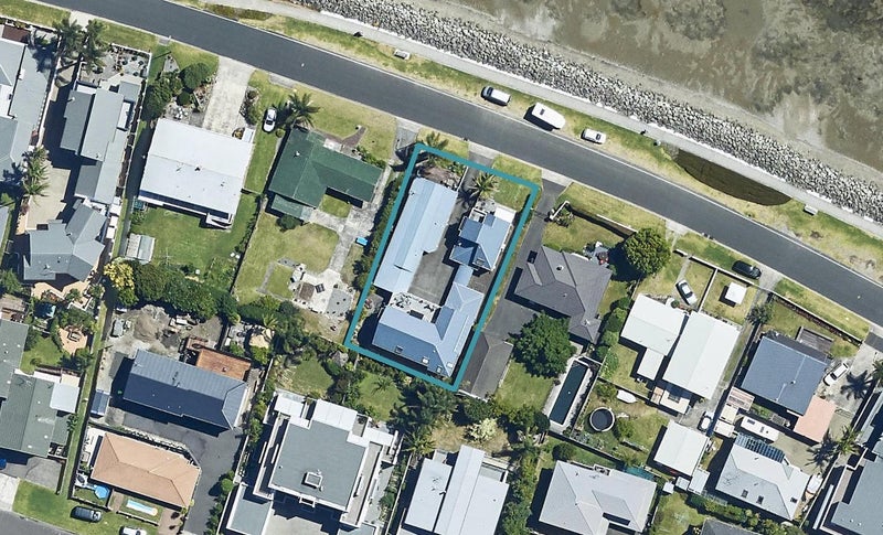 76B Harbour Drive, Otumoetai, Tauranga - Carousel 1