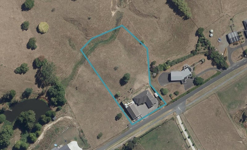 146 Wallace Road, Temple View, Hamilton - Carousel 1