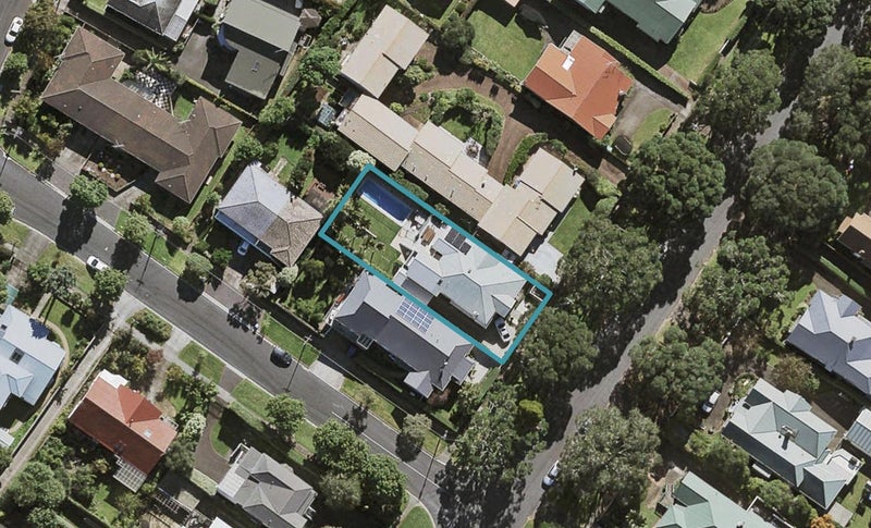 17 Aratonga Avenue, Greenlane, Auckland - Carousel 1