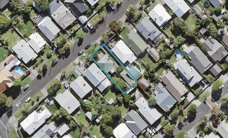 7 Chester Avenue, Westmere, Auckland - Carousel 1
