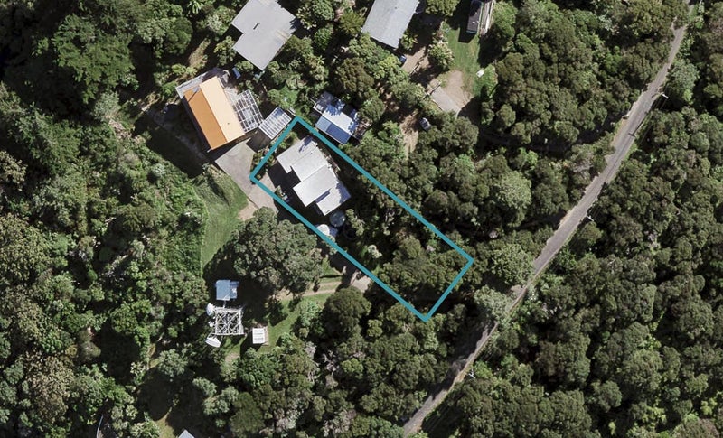 33 Albert Crescent, Ostend, Waiheke Island - Carousel 1