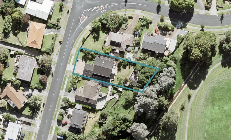 18 Polkinghorne Drive, Manly, Whangaparaoa - Carousel 1