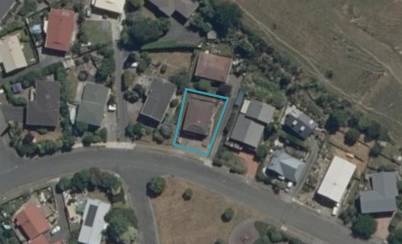 15 Werneth Street, Atawhai, Nelson - Carousel 1