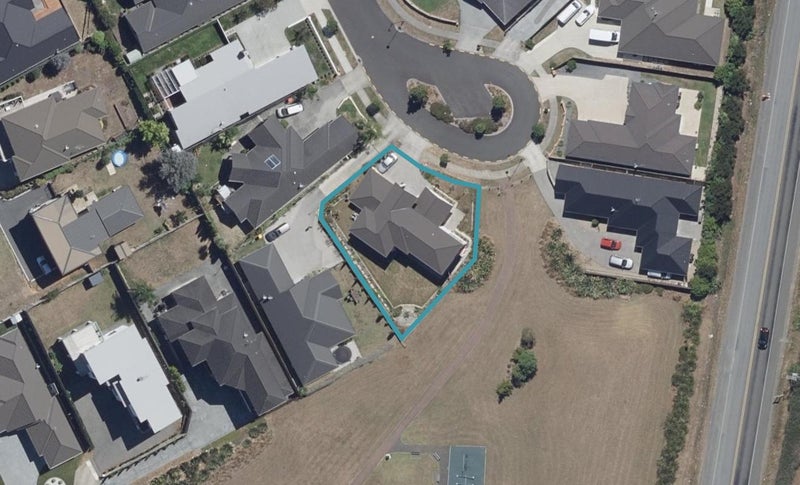24 Eastridge Terrace, Huntington, Hamilton - Carousel 1