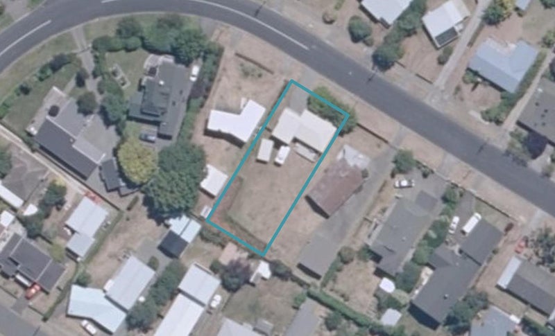 16 Rainbow Drive, Rainbow Point, Taupō - Carousel 1