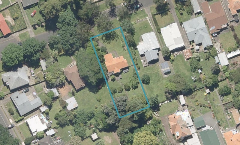 4 Nile Street, Whanganui East, Whanganui - Carousel 1