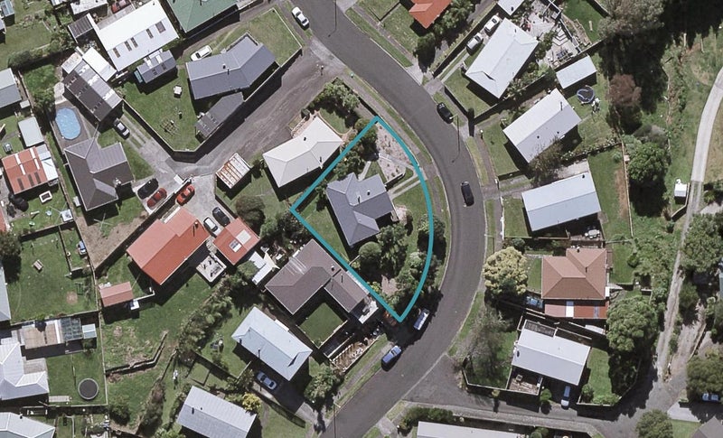 30 Clearmont Crescent, Blagdon, New Plymouth - Carousel 1