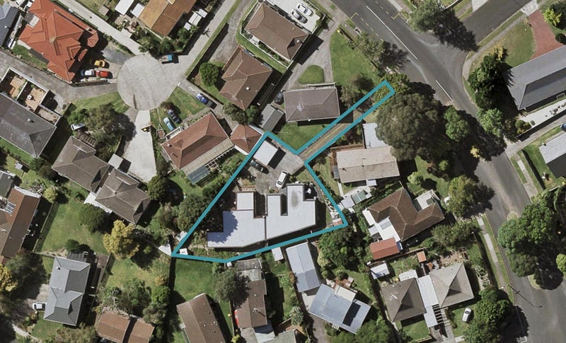2/12 Diorella Drive, Clover Park, Manukau - Carousel 1