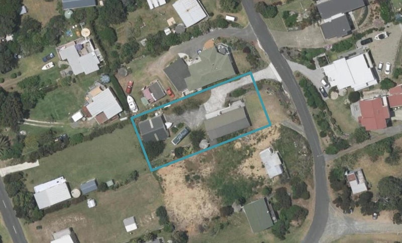 10 Albert Street, Mangawhai Heads, Mangawhai - Carousel 1