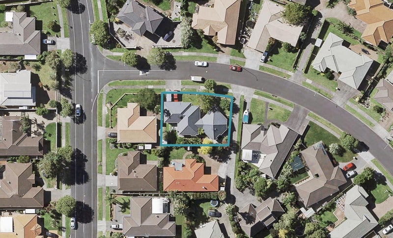 42 Matterhorn Crescent, Northpark, Auckland - Carousel 1