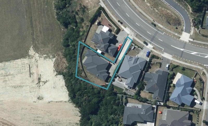 99 Aotea Drive, Aotea, Porirua - Carousel 1