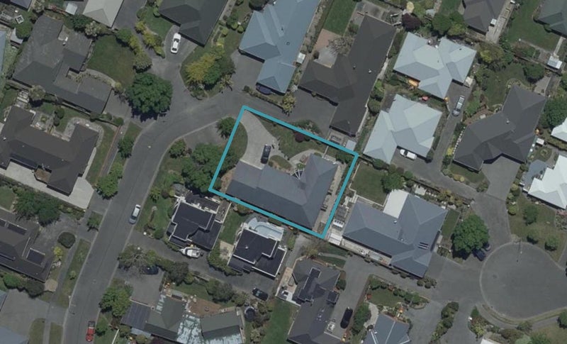 14 Claverley Gardens, Avonhead, Christchurch - Carousel 1
