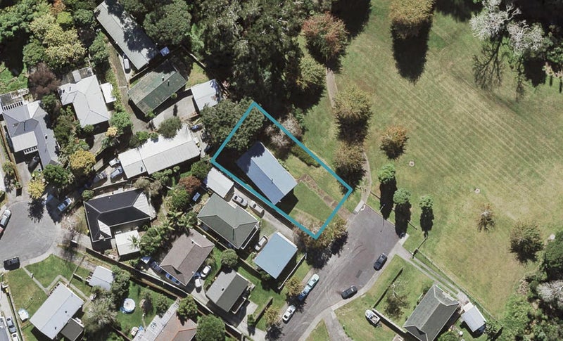 69 Sunline Avenue, Massey, Auckland - Carousel 1